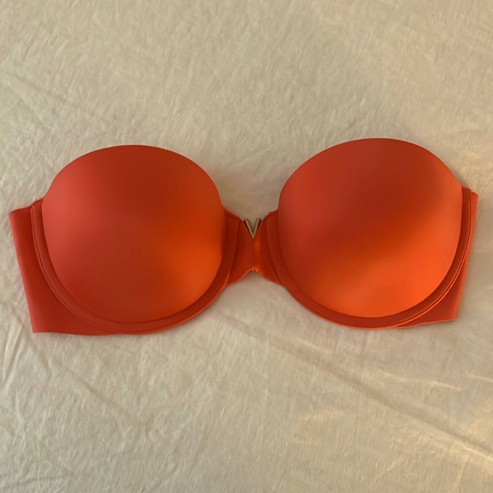 Victoria Secret Strapless Bra